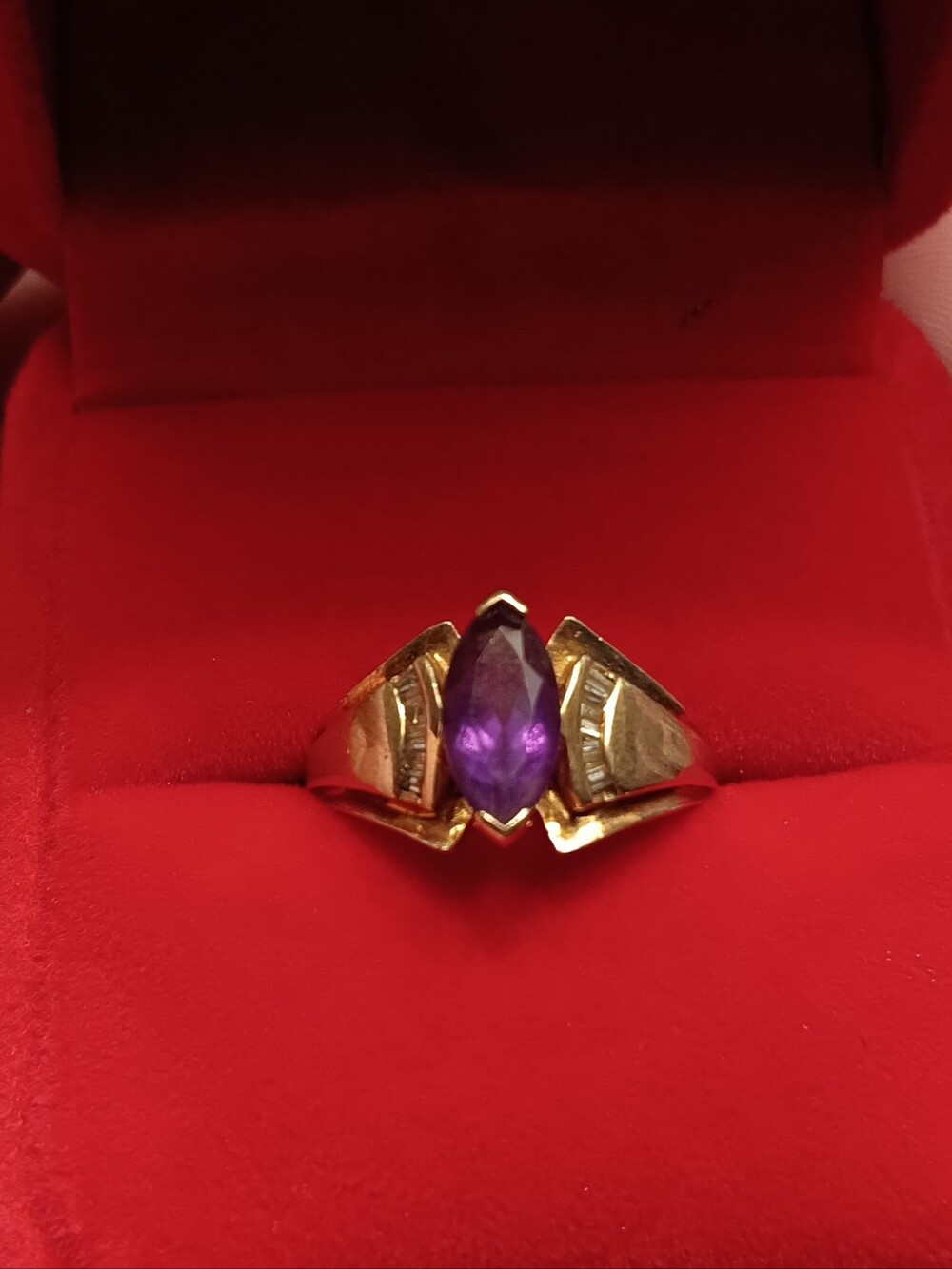 10k Yg Amethyst Ring